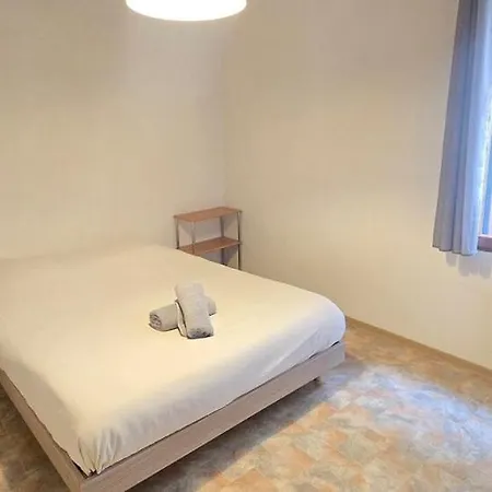 Apartment Centre 2 *