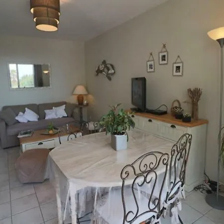 - 4 Pers, 49 M2, 2/1 Apartman